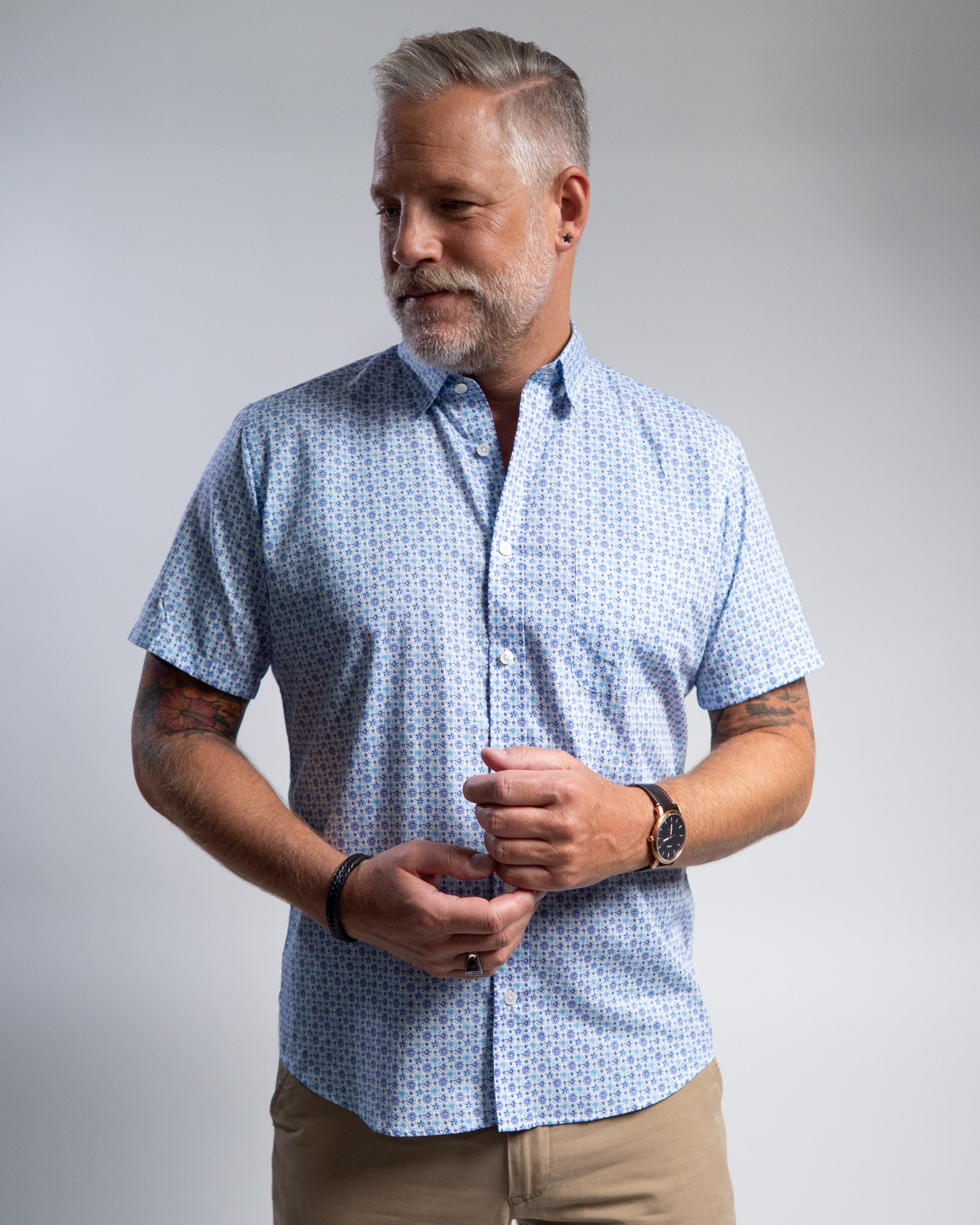 Chemise de loisirs avec motif de fleur bleu (art. 2214-c-ka)