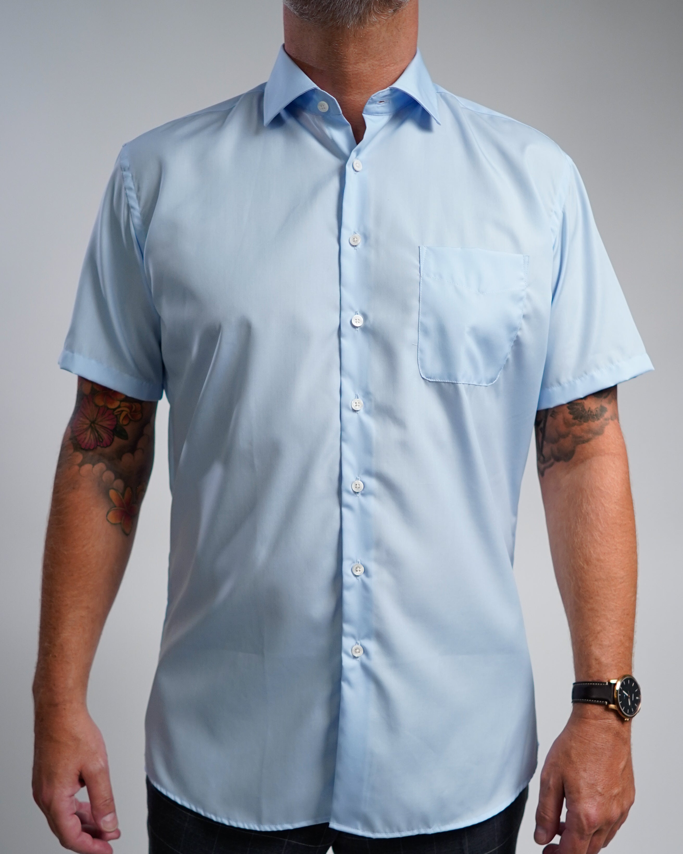 Non-iron business shirt light blue modern fit (straight cut / Art. 1002-M-KA)