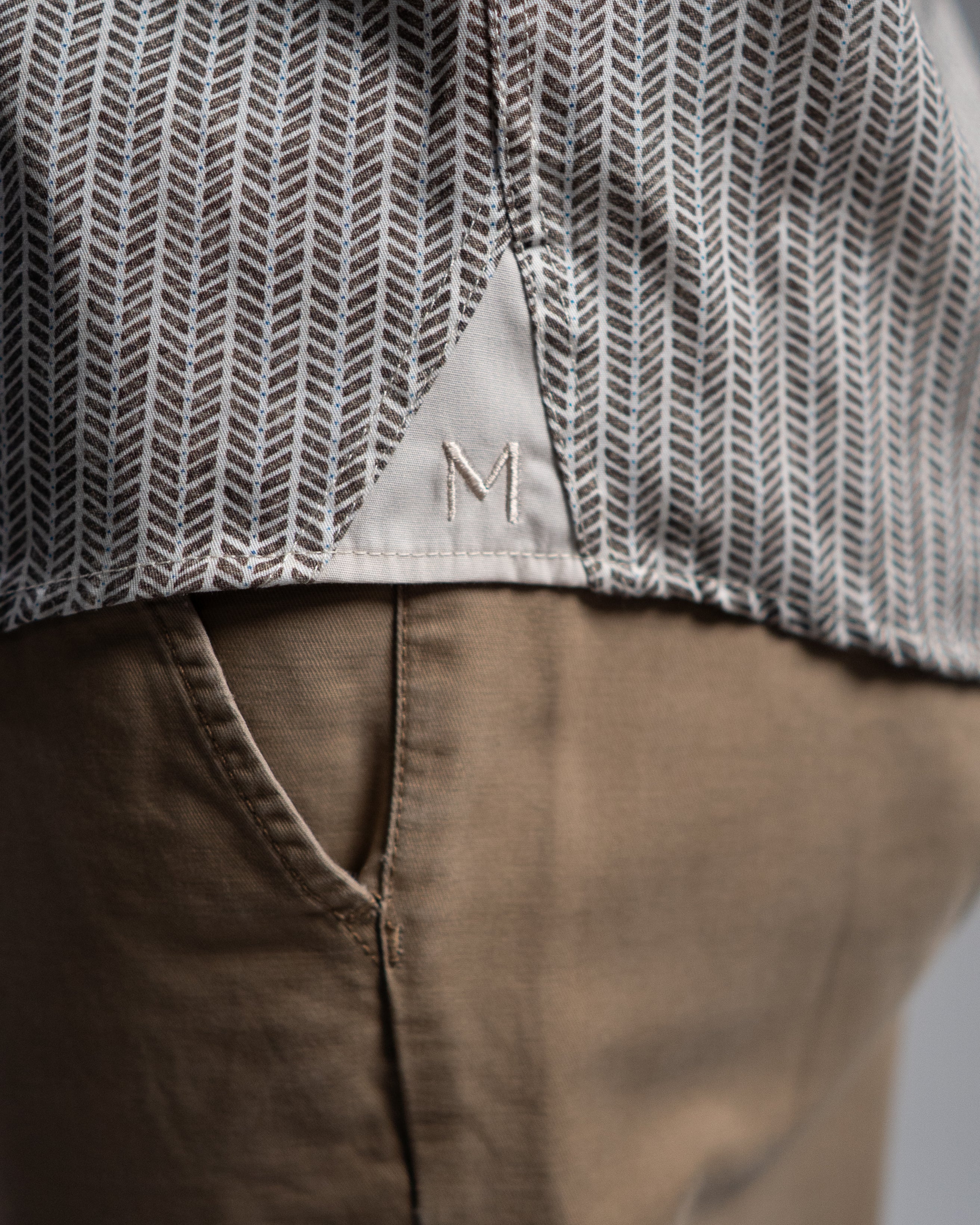Casual shirt with graphic print in blue (Art. 2517-C)