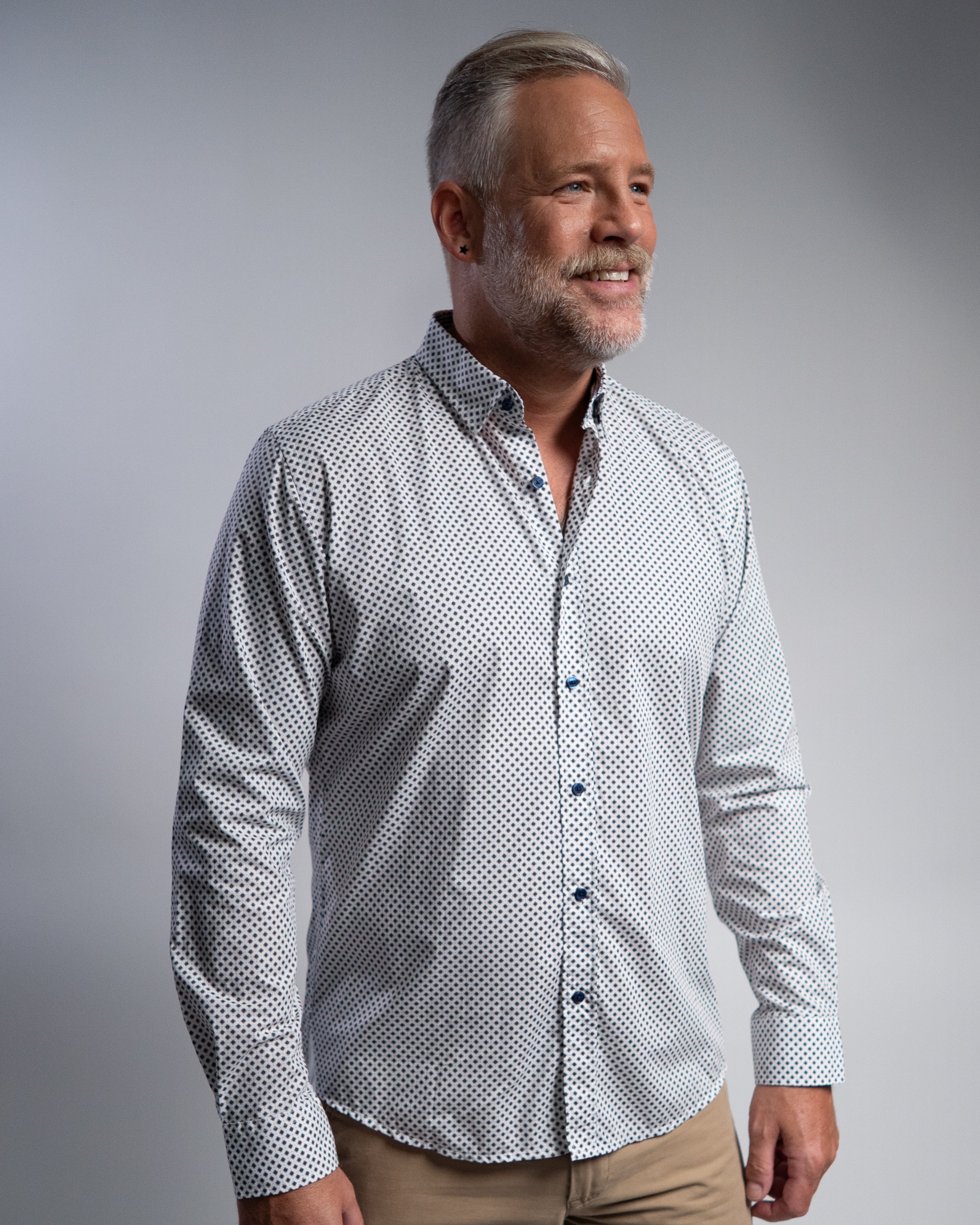 Chemise contre-imprimée minimale marron / bleu (art. 2417-c)