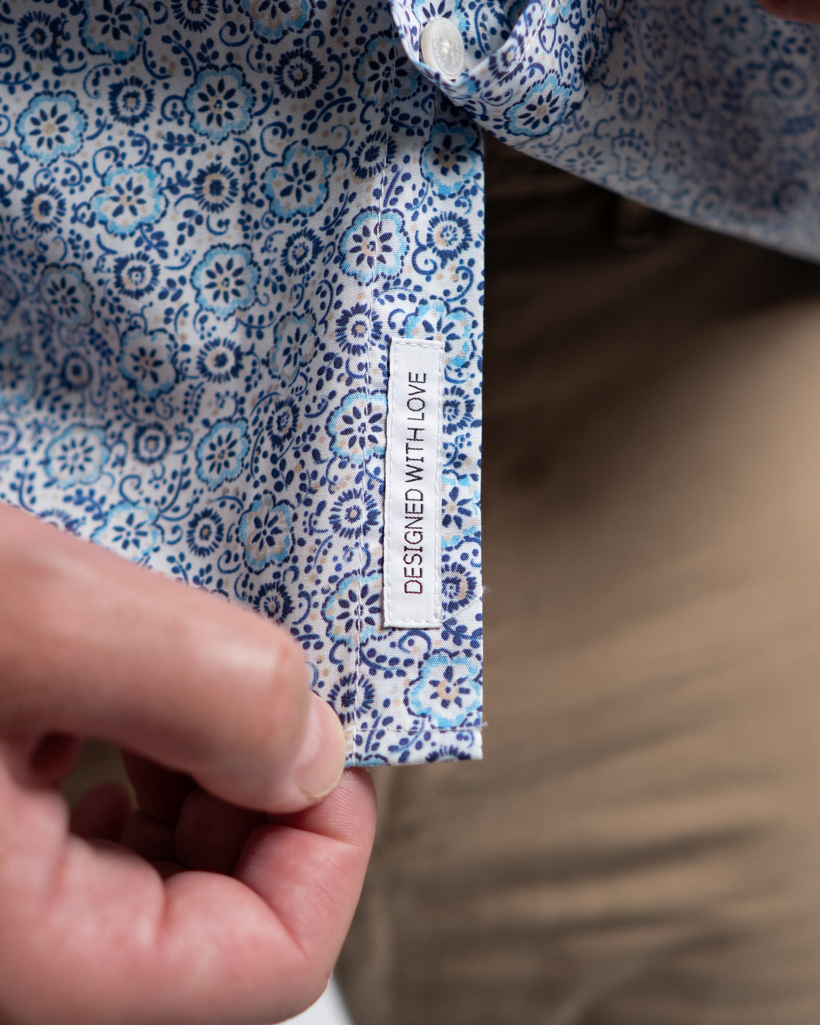 Casual shirt with floral print in blue (Art. 2502-C-KA)