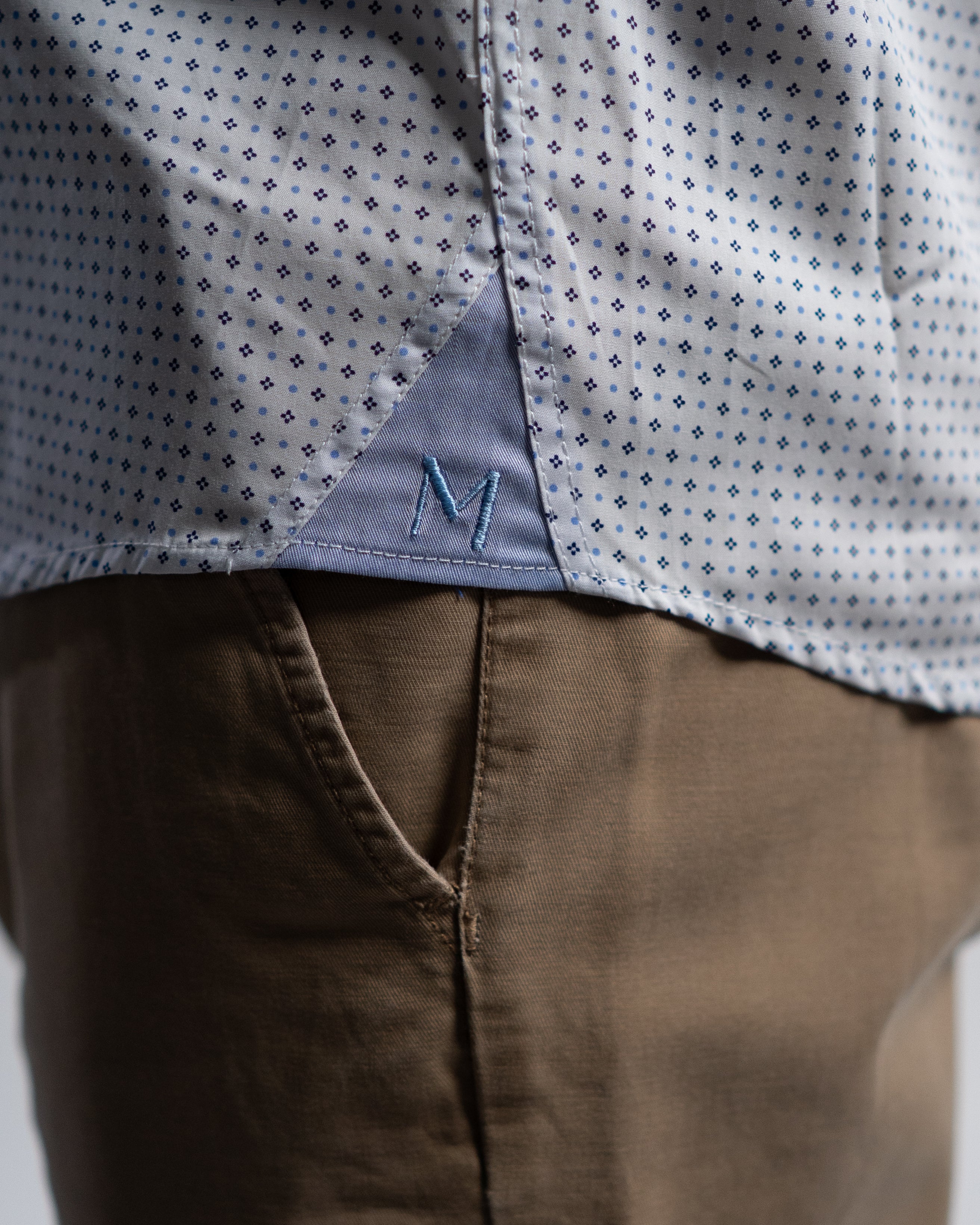 Casual shirt with minimal print white (Art. 1161-C)