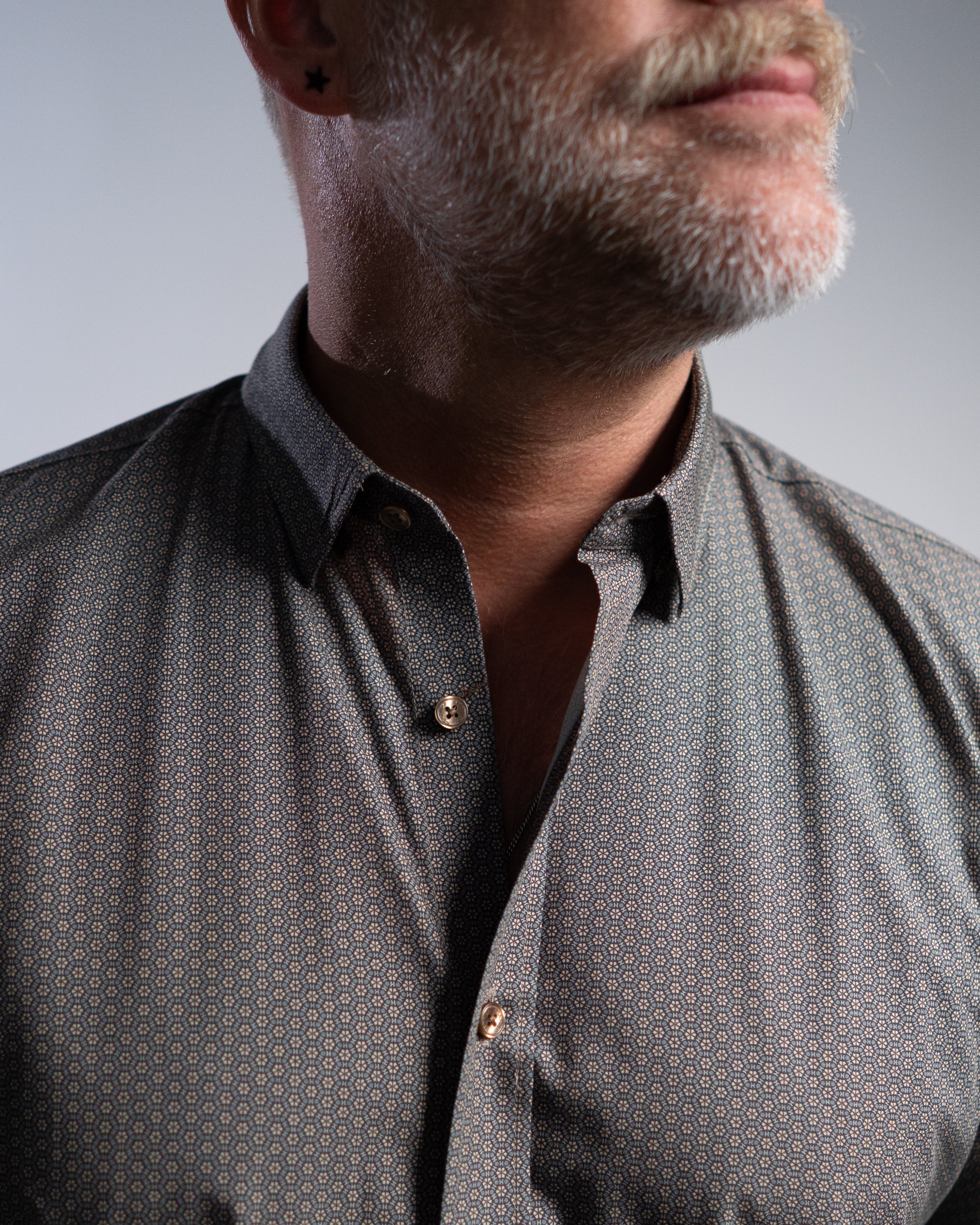 Casual shirt with graphic pattern brown/beige (Art. 2237-C)