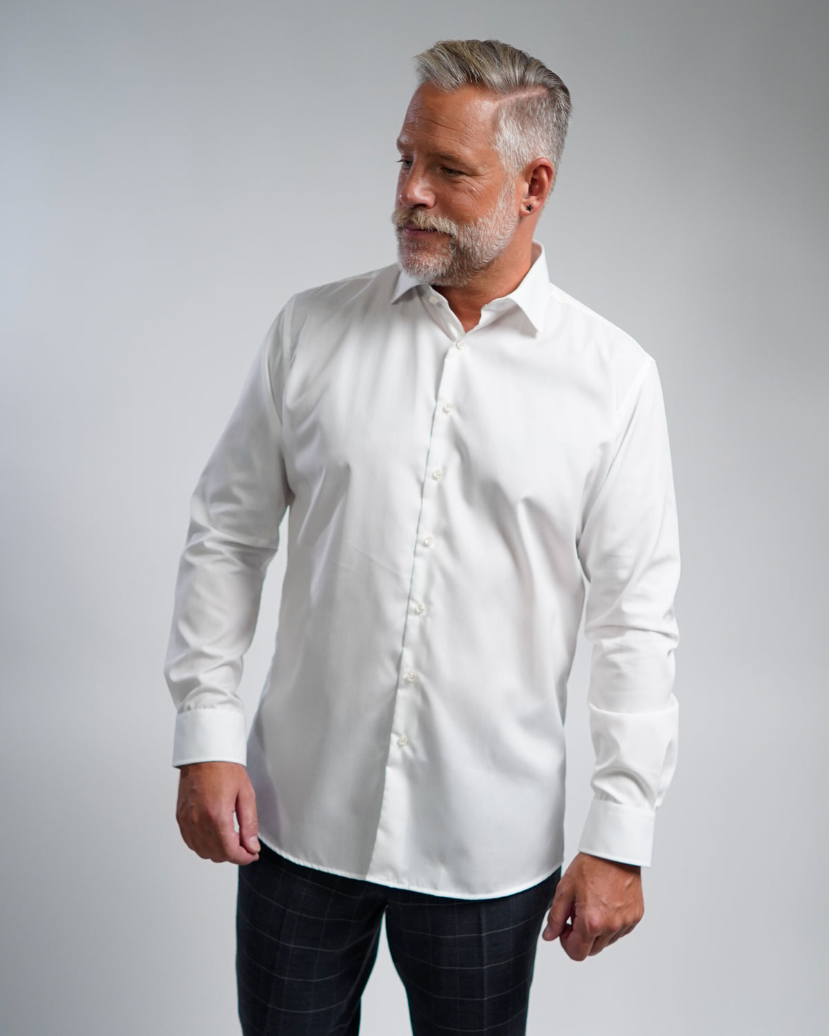 Chemise d'affaires sans repassage blanc cassé (art. 1005)