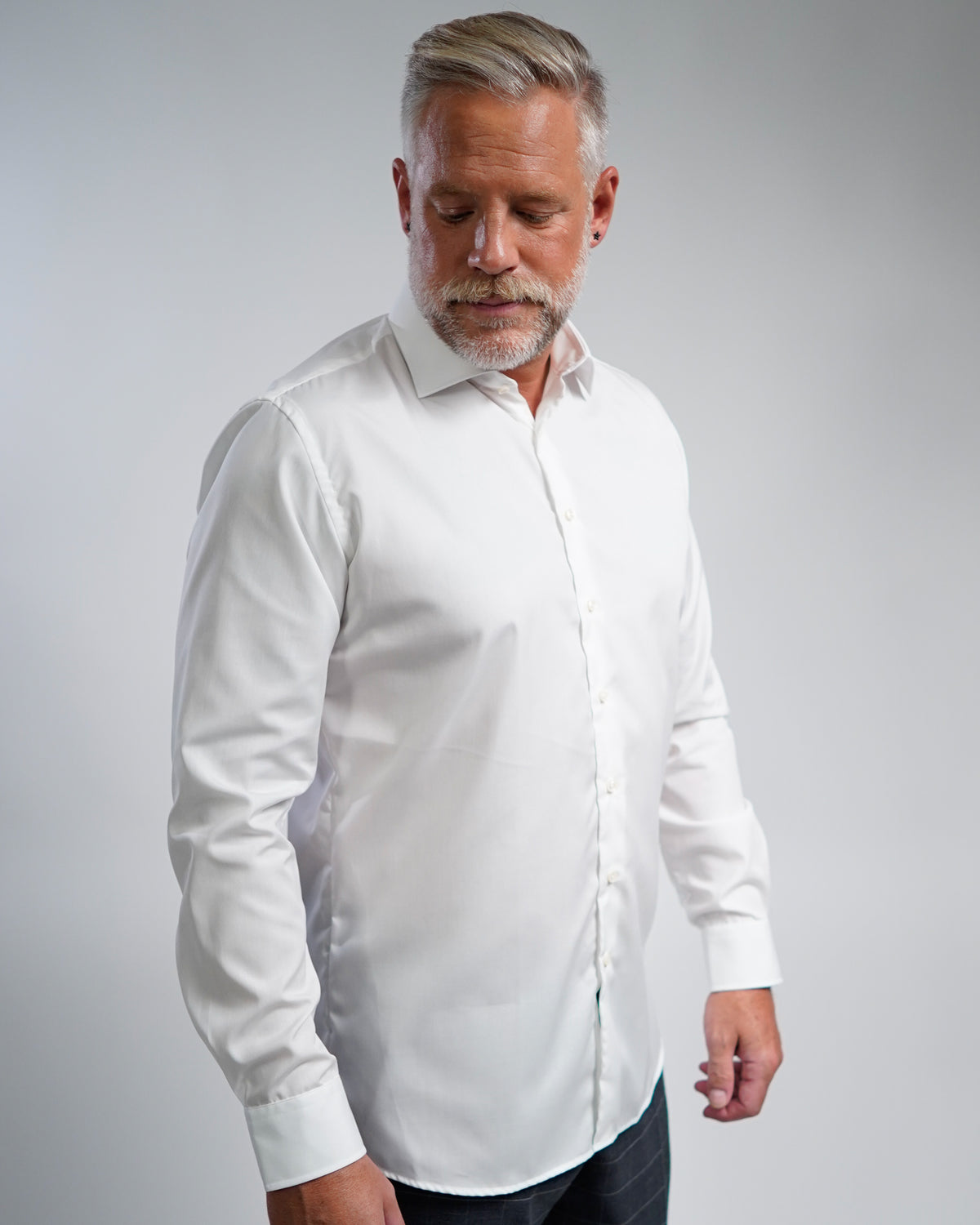 Chemise d'affaires sans repassage blanc cassé (art. 1005)