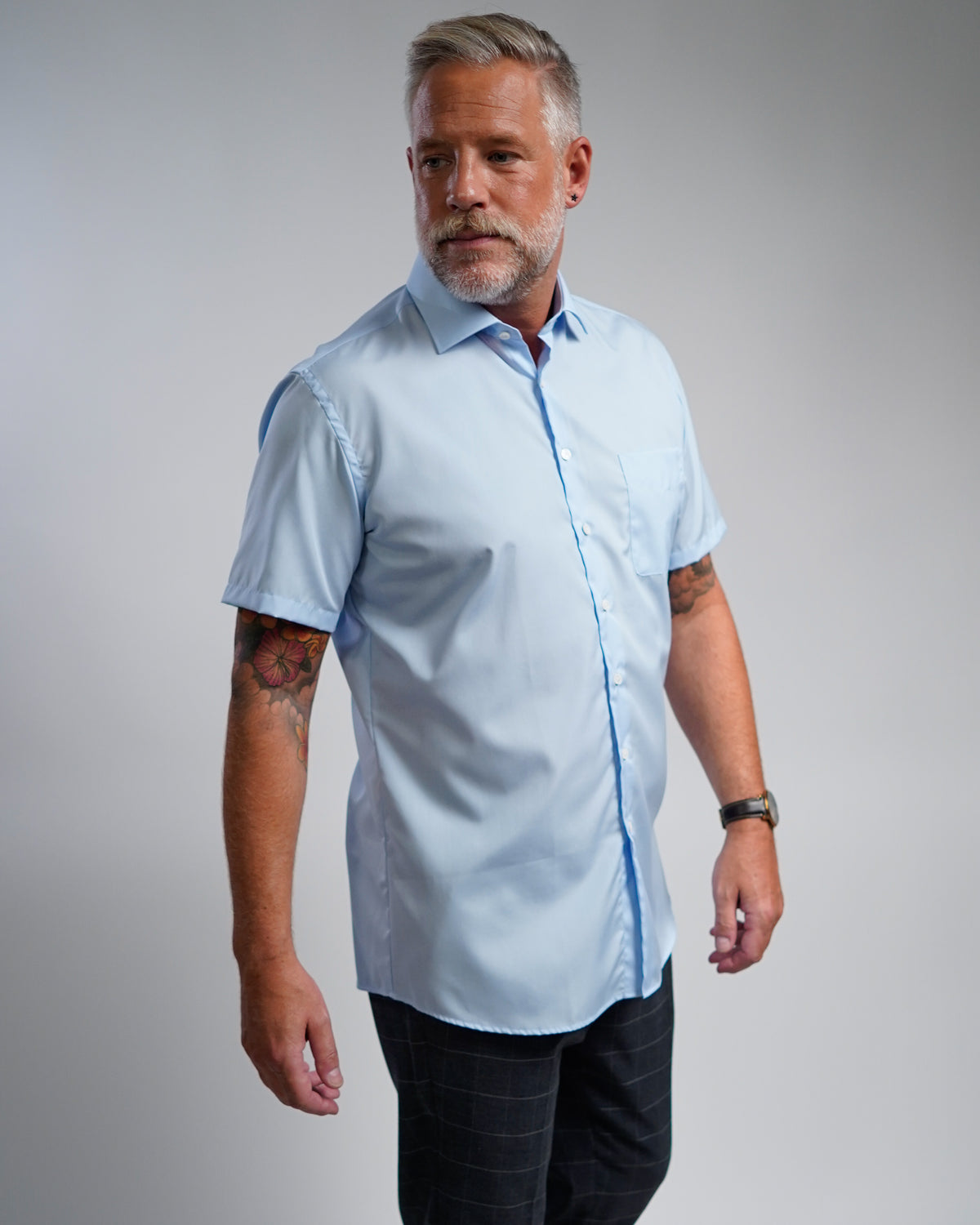 Non-iron business shirt light blue modern fit (straight cut / Art. 1002-M-KA)