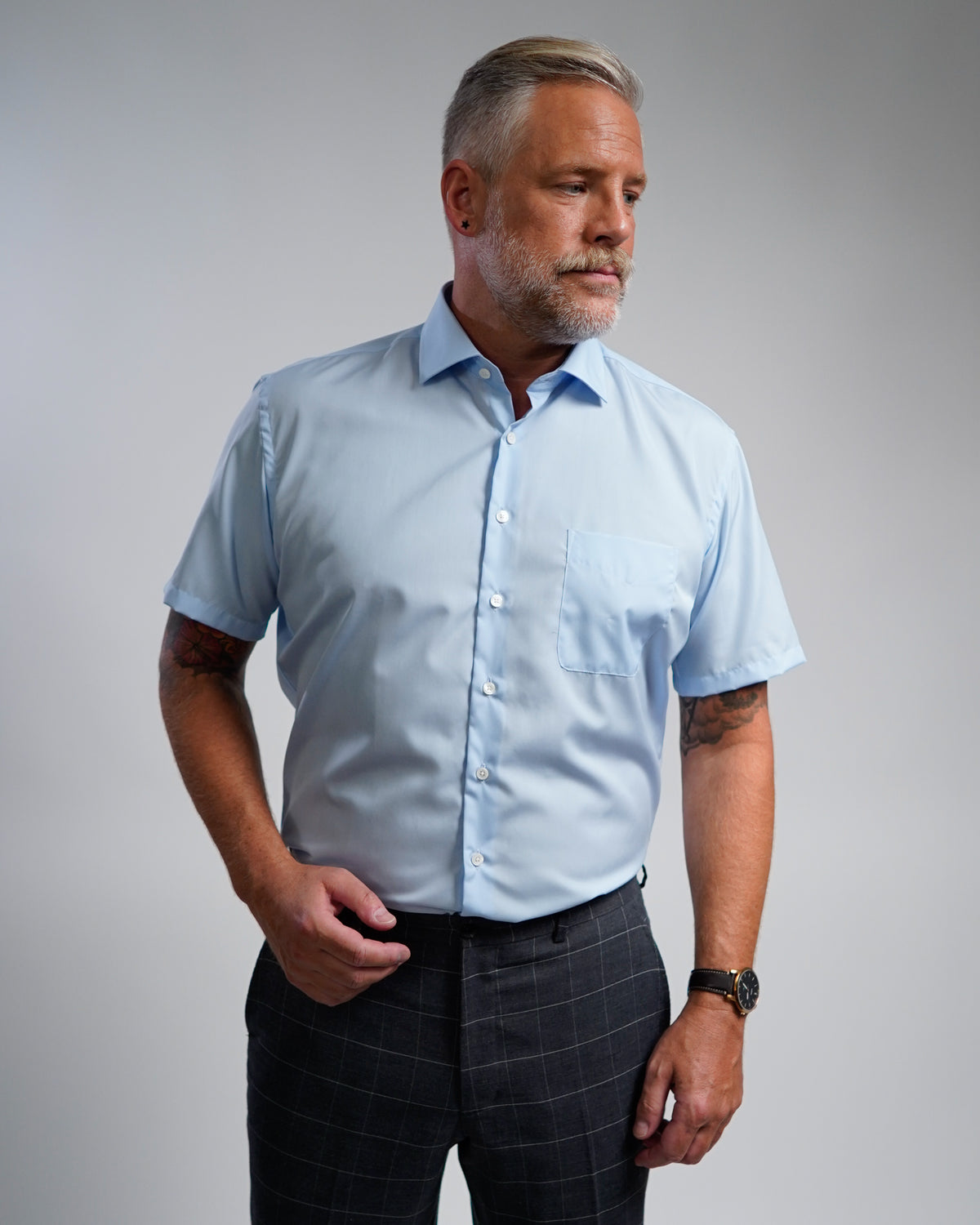 Non-iron business shirt light blue modern fit (straight cut / Art. 1002-M-KA)