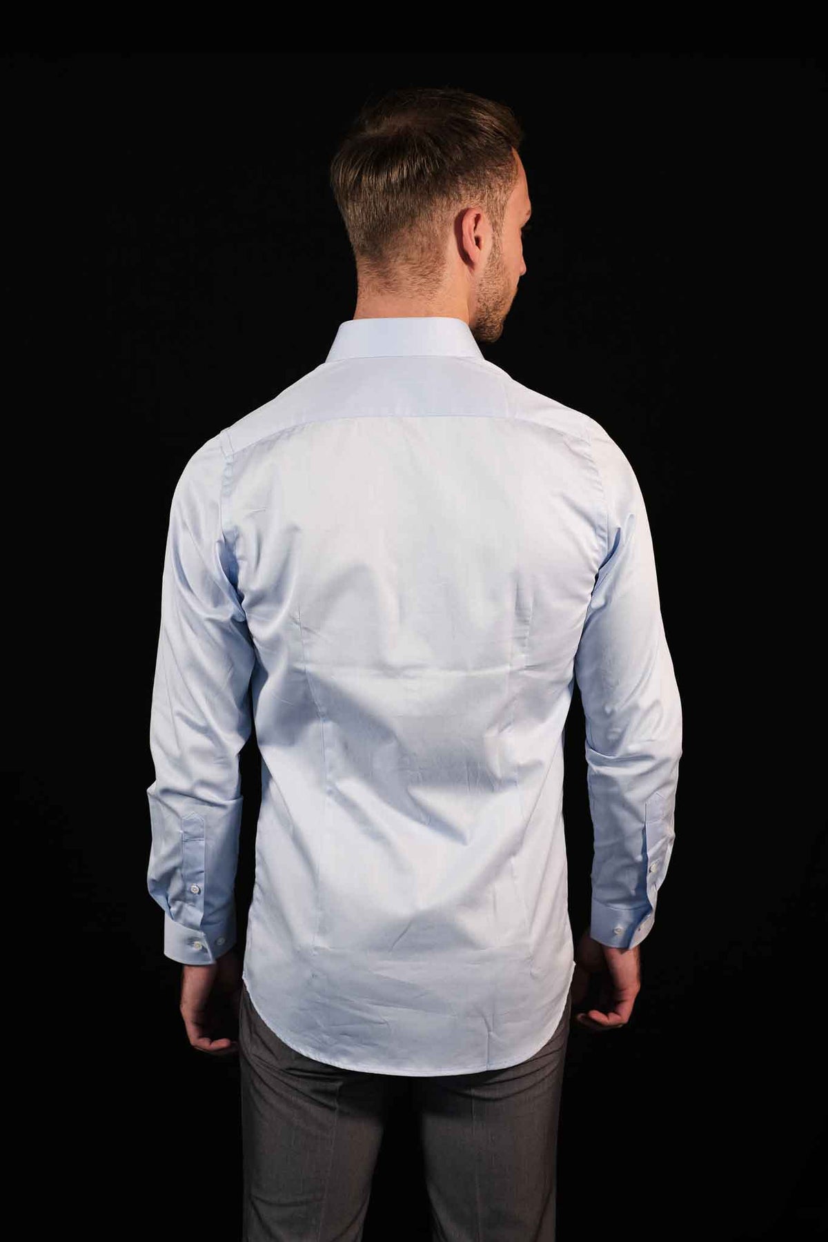 Chemise en sergé de haute qualité bleu clair Fitted (coupe étroite)