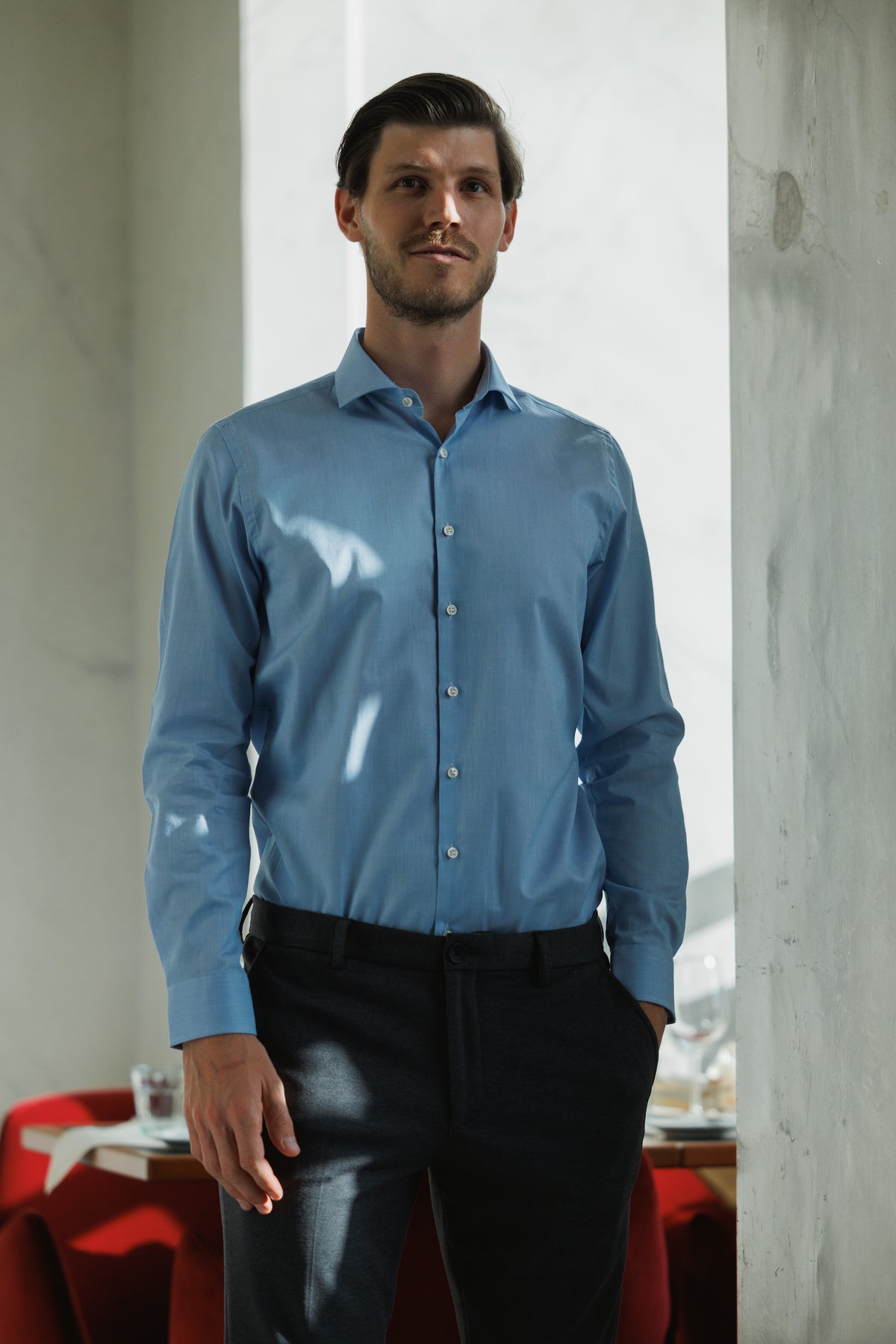 Chemise en sergé de haute qualité à carreaux fins bleu moyen Modern Fit (coupe droite)