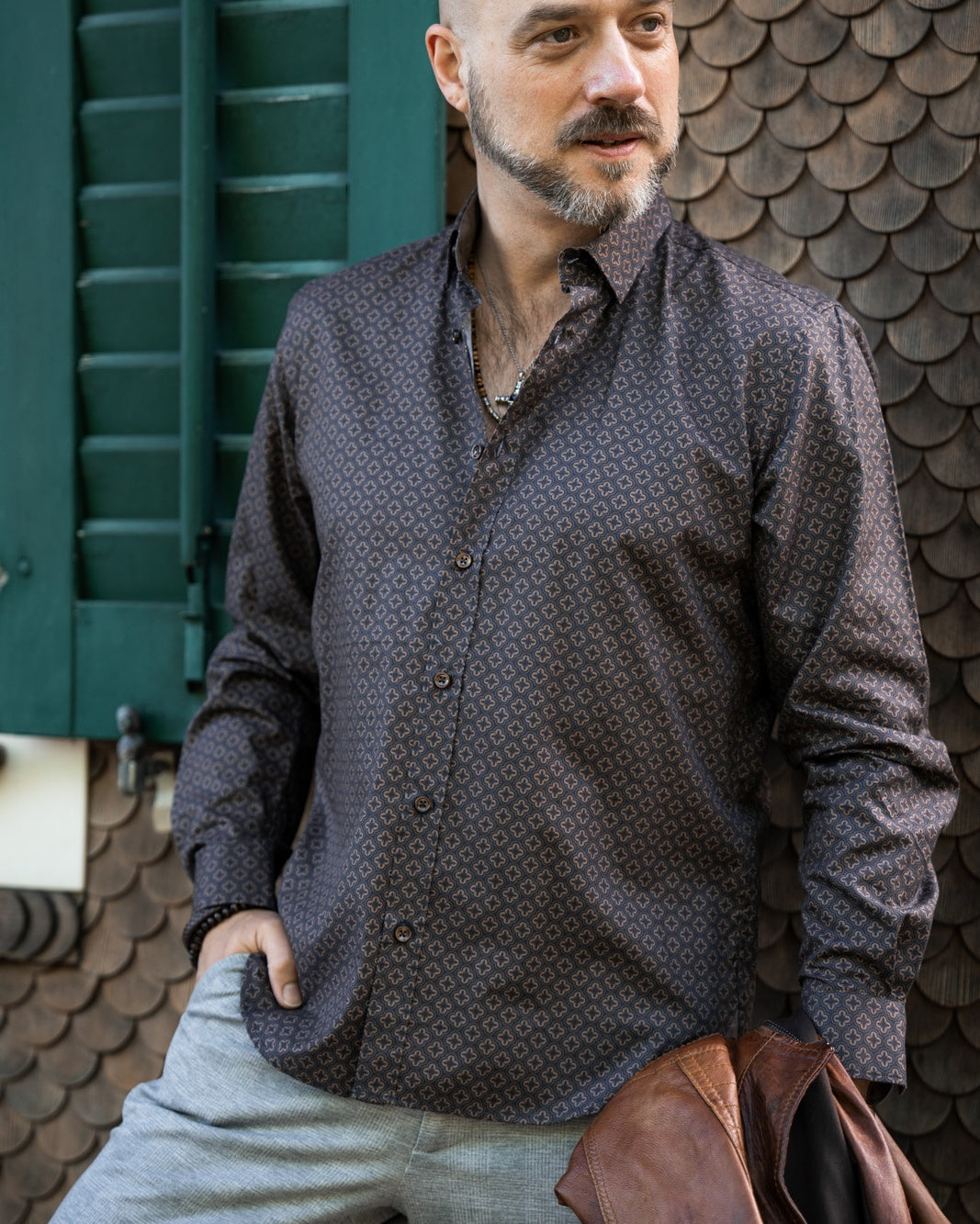 Casual shirt with graphic print brown (Art. 2331-C)